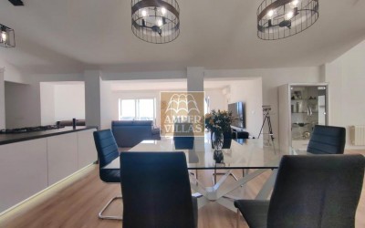 A beautiful, renovated villa with panoramic sea views.